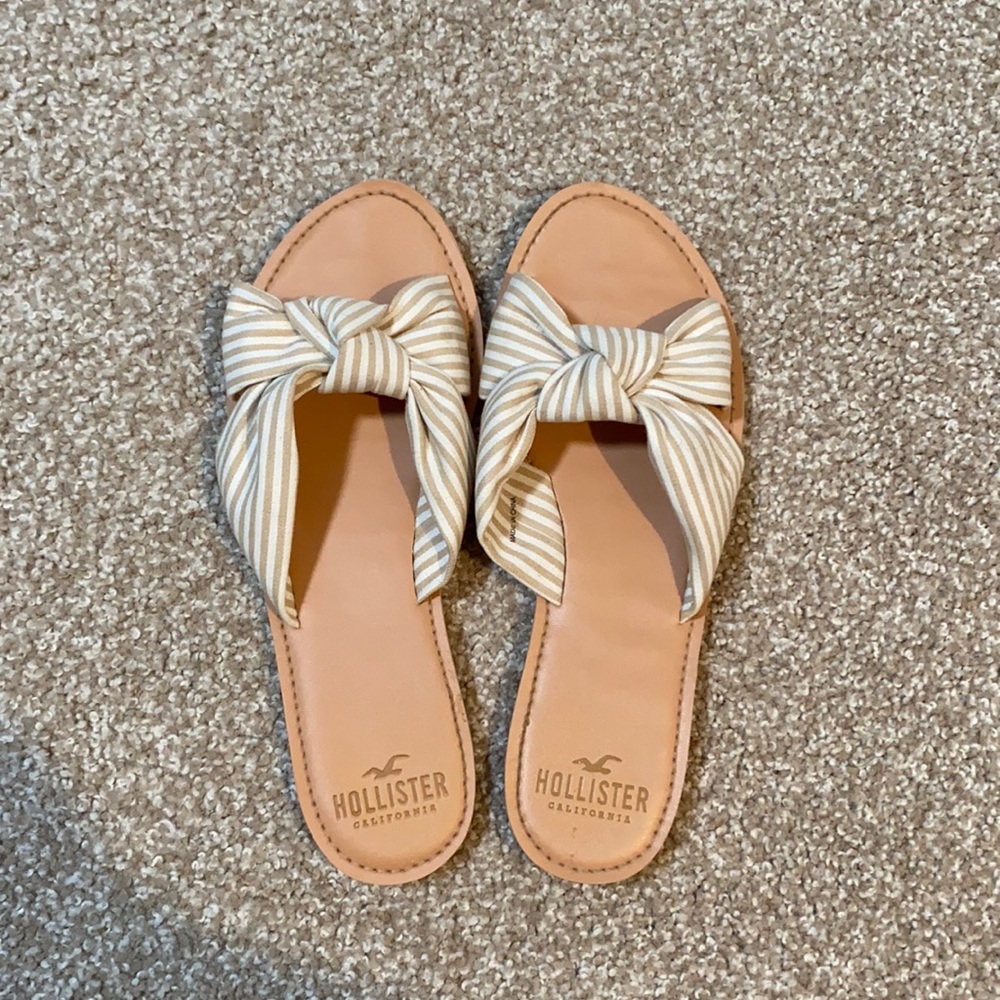 hollister sandals